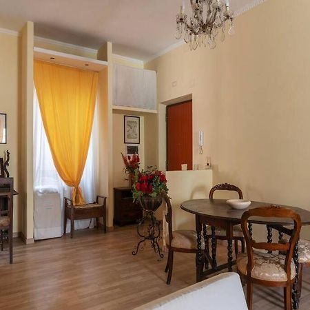 Elegante Appartamento Centrale Roma Exterior foto